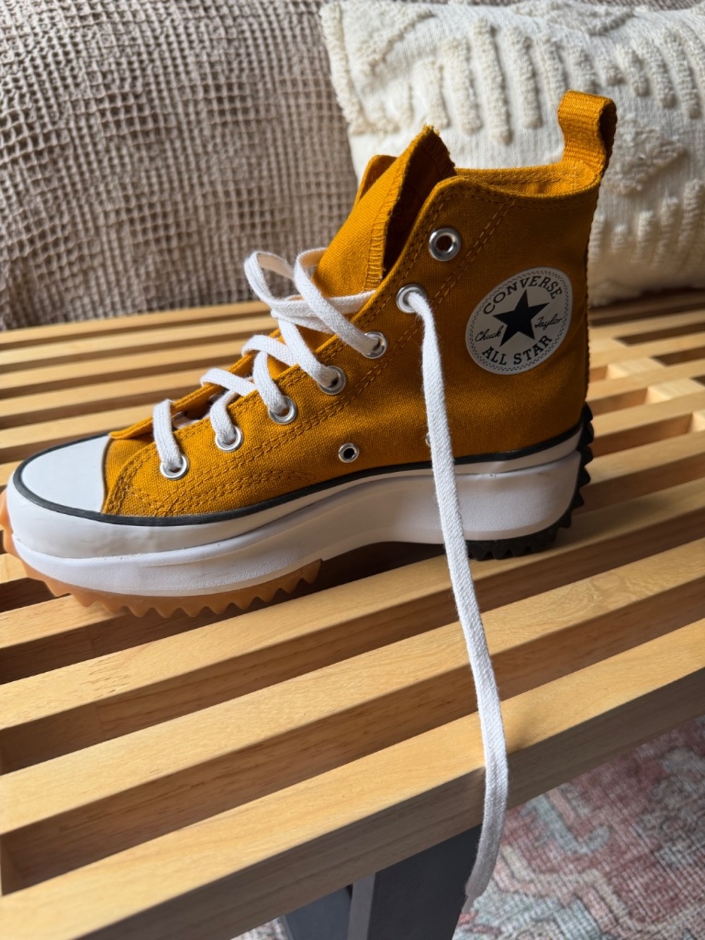 Converse run star hike platform sneaker 6.5 UK 4 NWOT - Picture 2 of 3